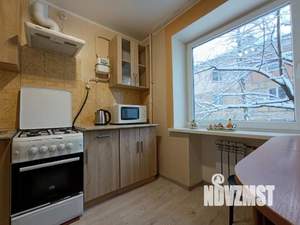 1-к квартира, посуточно, 49м2, 1/1 этаж