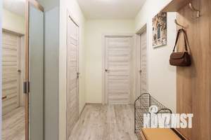 1-к квартира, посуточно, 42м2, 7/10 этаж