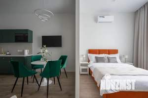 Студия квартира, посуточно, 35м2, 1/11 этаж