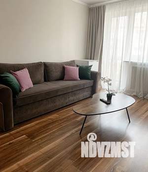 2-к квартира, посуточно, 44м2, 3/5 этаж