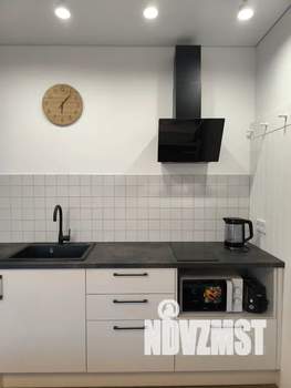 Студия квартира, посуточно, 28м2, 3/8 этаж