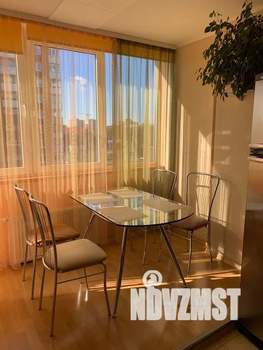 1-к квартира, посуточно, 50м2, 7/9 этаж