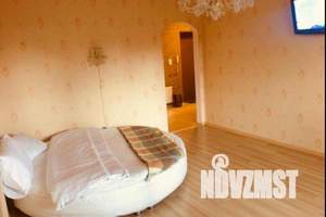 1-к квартира, посуточно, 42м2, 4/7 этаж