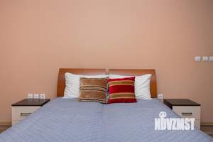 3-к квартира, посуточно, 98м2, 1/1 этаж
