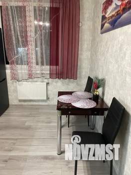 1-к квартира, посуточно, 37м2, 3/3 этаж