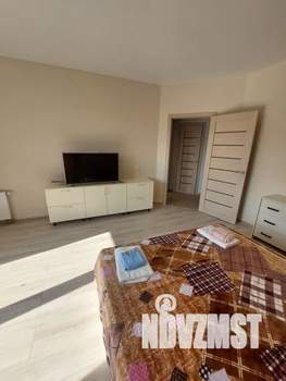 1-к квартира, посуточно, 49м2, 3/8 этаж
