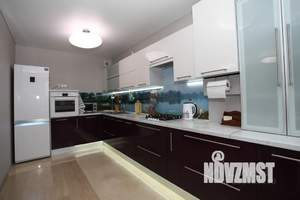 3-к квартира, посуточно, 85м2, 6/10 этаж
