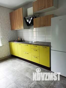 Студия квартира, посуточно, 30м2, 1/3 этаж