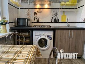 3-к квартира, посуточно, 67м2, 1/1 этаж