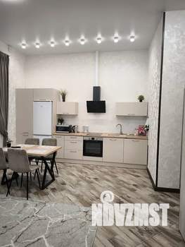 Студия квартира, посуточно, 34м2, 1/4 этаж