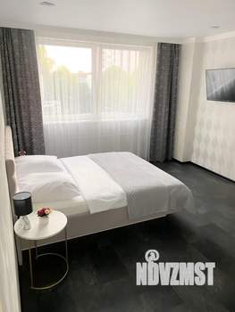 1-к квартира, посуточно, 37м2, 4/8 этаж