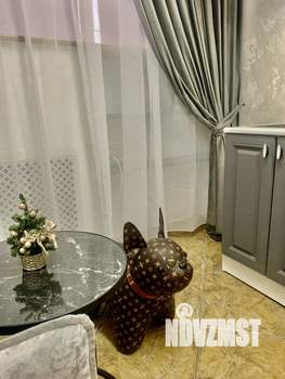 Студия квартира, посуточно, 28м2, 1/10 этаж