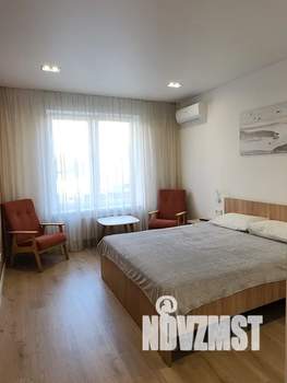 2-к квартира, посуточно, 38м2, 1/8 этаж