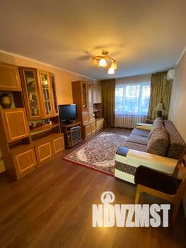 2-к квартира, посуточно, 40м2, 1/9 этаж