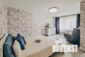 1-к квартира, посуточно, 32м2, 3/5 этаж