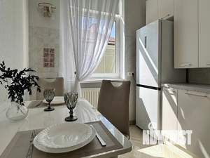 2-к квартира, посуточно, 50м2, 1/1 этаж