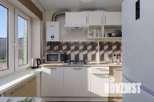 1-к квартира, посуточно, 44м2, 1/1 этаж