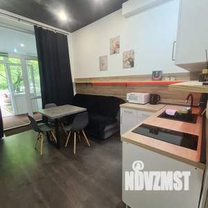 2-к квартира, посуточно, 39м2, 1/5 этаж