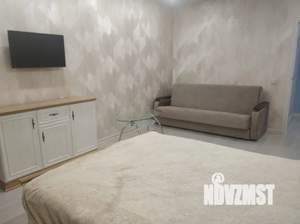 1-к квартира, посуточно, 40м2, 1/9 этаж