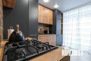 Студия квартира, посуточно, 42м2, 8/12 этаж