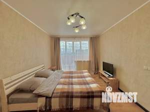 1-к квартира, посуточно, 35м2, 7/10 этаж