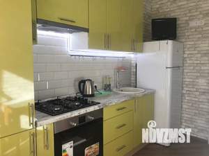 1-к квартира, посуточно, 33м2, 4/9 этаж