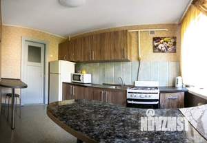 1-к квартира, посуточно, 58м2, 1/1 этаж