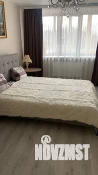 1-к квартира, посуточно, 38м2, 2/5 этаж