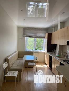 1-к квартира, посуточно, 50м2, 4/9 этаж