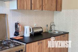 1-к квартира, посуточно, 46м2, 3/9 этаж