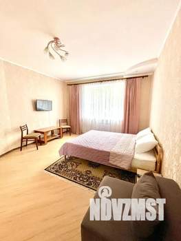 1-к квартира, посуточно, 43м2, 1/4 этаж