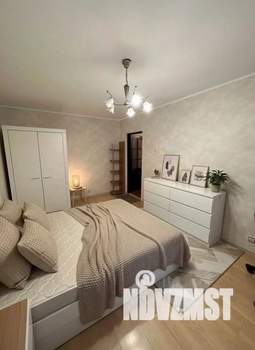 1-к квартира, посуточно, 50м2, 1/1 этаж