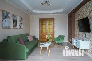 3-к квартира, посуточно, 70м2, 2/5 этаж