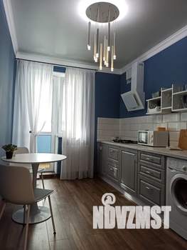 1-к квартира, посуточно, 41м2, 10/10 этаж