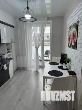 1-к квартира, посуточно, 36м2, 4/8 этаж