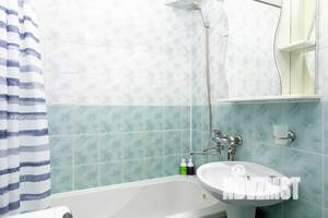 1-к квартира, посуточно, 40м2, 7/9 этаж