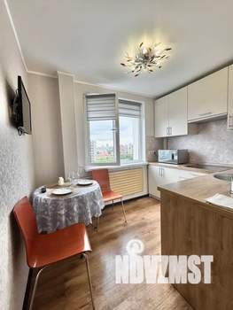 1-к квартира, посуточно, 35м2, 7/10 этаж