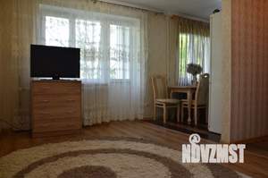 Студия квартира, посуточно, 31м2, 3/5 этаж