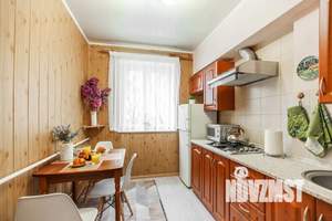2-к квартира, посуточно, 42м2, 1/2 этаж