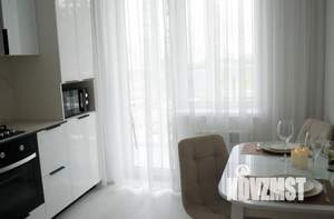 1-к квартира, посуточно, 36м2, 4/9 этаж