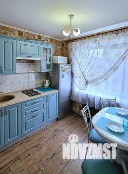 1-к квартира, посуточно, 32м2, 4/4 этаж