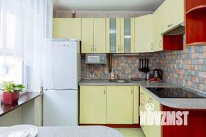 1-к квартира, посуточно, 65м2, 1/1 этаж