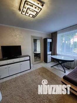 2-к квартира, посуточно, 43м2, 1/3 этаж