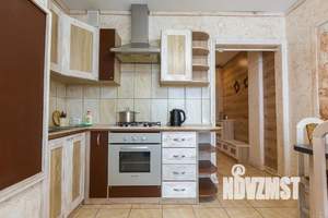 1-к квартира, посуточно, 44м2, 1/1 этаж