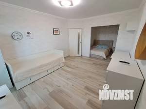 1-к квартира, посуточно, 50м2, 6/9 этаж