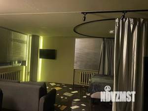 Студия квартира, посуточно, 43м2, 1/5 этаж