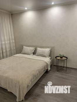 1-к квартира, посуточно, 40м2, 4/10 этаж