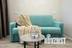 1-к квартира, посуточно, 43м2, 11/16 этаж