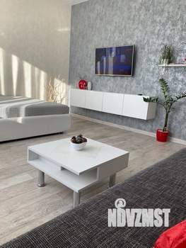1-к квартира, посуточно, 43м2, 5/6 этаж