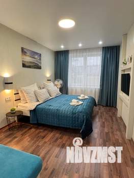 1-к квартира, посуточно, 37м2, 4/9 этаж